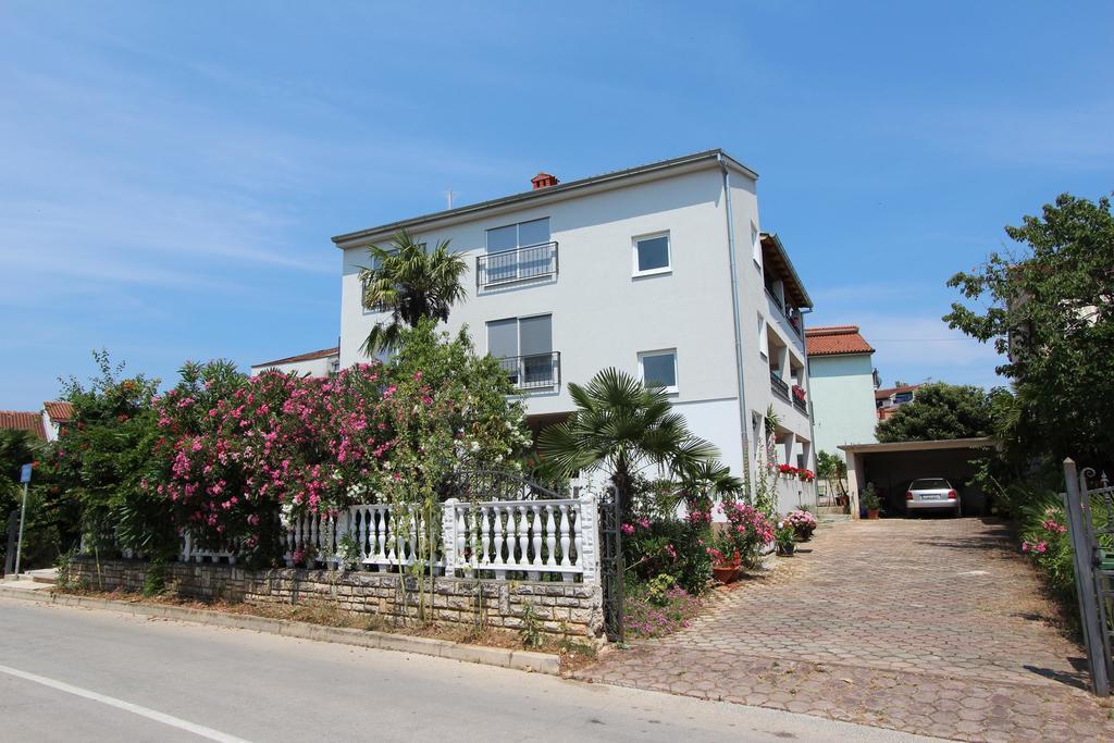 Rooms And Apartments Sally Rovinj Zewnętrze zdjęcie